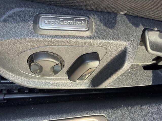 Volkswagen Arteon 2.0 TSI R-Line Business+ AUTOMAAT| R-LINE | NAVIAGTIE | ACHTERUIT RIJ CAMERA|WEG KLAPBAAR TREKHAAK| LED PAKKET |STOELVERWARMING |