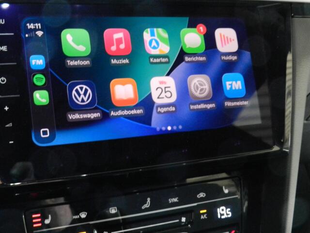 Volkswagen Arteon Shooting Brake 2.0 TSI R-Line Business+ - 140Kw/190PK - ACC - Trekhaak - Digitale Cockpit - Apple CarPlay - Android Auto - Massage stoel ErgoComfort