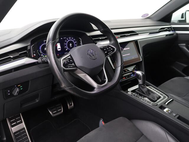 Volkswagen Arteon Shooting Brake 1.4 TSI eHybrid R-Line Business+ | 218 PK | SoH 86% | Automaat | Trekhaak | Panoramadak | Adaptive cruise control | R-Line |