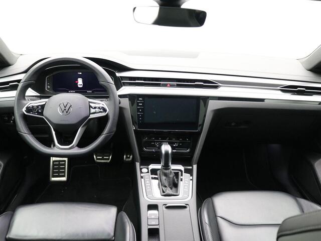 Volkswagen Arteon Shooting Brake 1.4 TSI eHybrid R-Line Business+ PHEV / Standkachel / R-Line / HUD Display / SoH 89% / Panoramadak / 360 Camera / 1600 KG Trekgewicht / Massagestoel / Elektrische Voorstoelen / Elektrische achterklep / Plug-in-Hybrid /