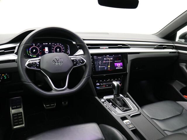 Volkswagen Arteon Shooting Brake 1.4 TSI eHybrid R-Line Business+ PHEV / Standkachel / R-Line / HUD Display / SoH 89% / Panoramadak / 360 Camera / 1600 KG Trekgewicht / Massagestoel / Elektrische Voorstoelen / Elektrische achterklep / Plug-in-Hybrid /