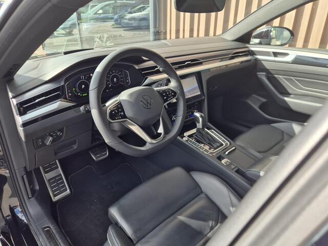 Volkswagen Arteon Shooting Brake 1.4 TSI eHybrid R-Line Business+ | Schaalstoelen | HUD | Trekhaak