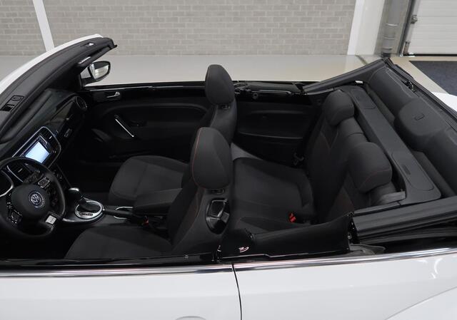 Volkswagen BEETLE (NEW) Cabriolet 1.4 TSI Sound 150pk Automaat Navigatie 1e Eigenares App connect Stoelverwarming Xenon Windscherm Dealer onderhouden Nette staat