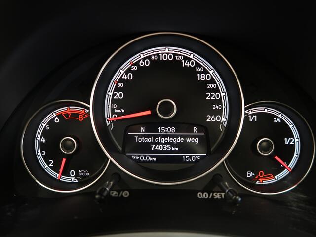 Volkswagen BEETLE (NEW) Cabriolet 1.4 TSI Sound 150pk Automaat Navigatie 1e Eigenares App connect Stoelverwarming Xenon Windscherm Dealer onderhouden Nette staat