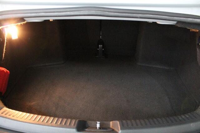 Volkswagen BEETLE (NEW) Cabriolet 1.2 TSI Allstar DSG Automaat Climate Control | Navigatie | Parkeercamera | Cruise Control