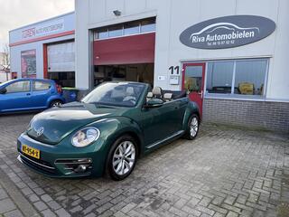 volkswagen-beetle-(new)-cabriolet-1