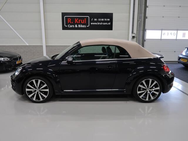 Volkswagen BEETLE (NEW) Cabriolet 1.4 TSI Exclusive Leer 19 inch Sportvelgen Xenon Fender Navigatie Camera Stoelverwarming PDC App connect Extra meters Onderhoud aanwezig Diamond Stitch Bentley Leder