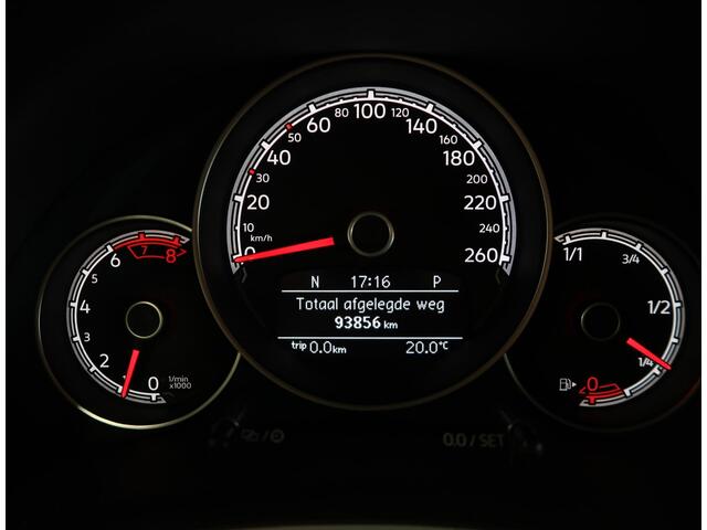 Volkswagen BEETLE (NEW) Cabriolet 1.4 TSI Exclusive Leer 19 inch Sportvelgen Xenon Fender Navigatie Camera Stoelverwarming PDC App connect Extra meters Onderhoud aanwezig Diamond Stitch Bentley Leder