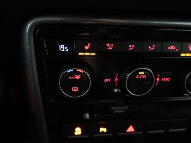 Volkswagen BEETLE (NEW) 1.2 TSI Sound Automaat Navigatie Airco-ecc App connect 1e Eigenares Dealeronderhouden Windscherm Afdekhoes Sportvelgen PDC Zeer nette auto