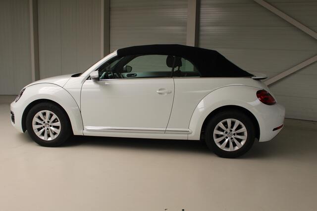Volkswagen BEETLE (NEW) Cabriolet 1.2 TSI 105pk handgeschakeld | Navigatie | PDC | Stoelverw.