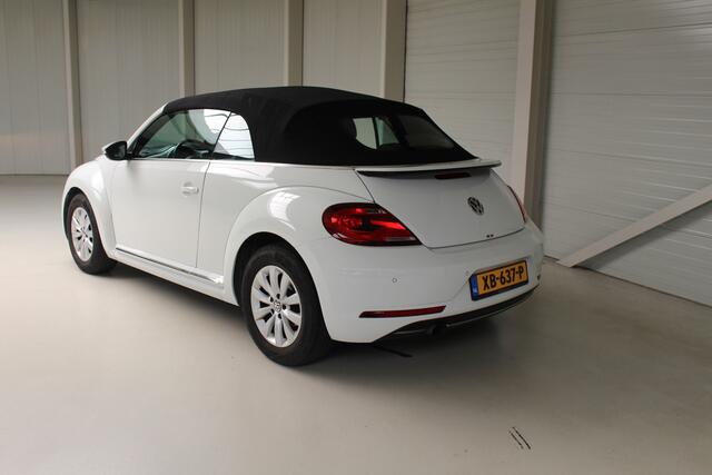 Volkswagen BEETLE (NEW) Cabriolet 1.2 TSI 105pk handgeschakeld | Navigatie | PDC | Stoelverw.