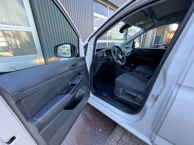 Volkswagen CADDY Cargo 2.0 TDI 75pk Airco Cruise controle Trekhaak 1400kg trekgewicht Apple carplay Schuifdeur Betimmering in laadruimte 1e Eigenaar Euro 6