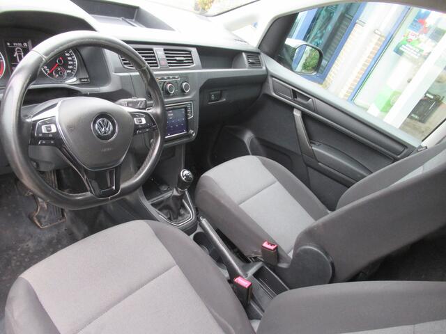 Volkswagen CADDY 2.0 TDI L1H1 Highline, Trekhaak / Carplay + Android Auto / Navigatie / Bluetooth / Cruise control / 15' LMV