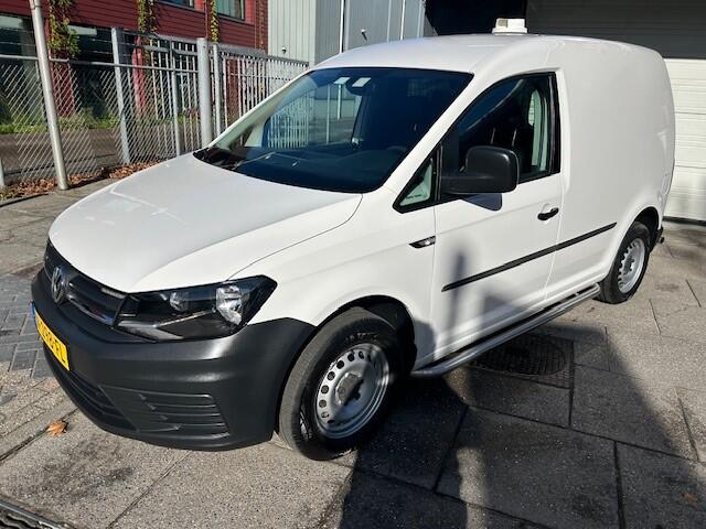 Volkswagen CADDY 1.4 TGI L1H1 EcoFuel Trendline AIRCO I AUTOMAAT I TREKHAAK I SIDEBARS I CRUISE CONTROL I 1e EIGENAAR I COMPLETE ONDERHOUDSHISTORIE CNG I RIJDEN OP GROEN GAS IS CO2 NEUTRAAL 1.64 EURO DE KG