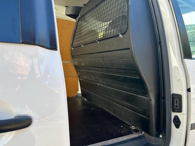 Volkswagen CADDY 1.4 TGI L1H1 EcoFuel Trendline AIRCO I AUTOMAAT I TREKHAAK I SIDEBARS I CRUISE CONTROL I 1e EIGENAAR I COMPLETE ONDERHOUDSHISTORIE CNG I RIJDEN OP GROEN GAS IS CO2 NEUTRAAL 1.64 EURO DE KG