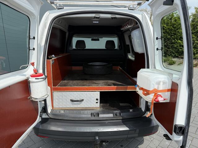 Volkswagen CADDY 1.4 TSI AUTOMAAT / BENZINE !! / BPM VRIJ / 1e EIG. / TREKHAAK / AIRCO / CRUISE / NAVI