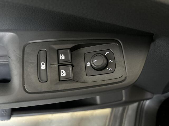Volkswagen CADDY Cargo 2.0 Tdi 102pk Comfort · Apple/Android Car Play · Betimmering · Vloerplaat · P-Sensoren · Tussenschot · Cruise Control · Garantie t/m 22-12-2028 of 100.000km