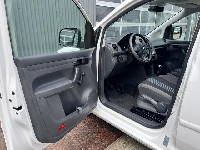 Volkswagen CADDY 1.6 TDI 102pk Cruise controle Telefoonvoorbereiding Schuifdeur Parkeerhulp achter achterklep Euro 5 Bpm vrij voor particulier gebruik!