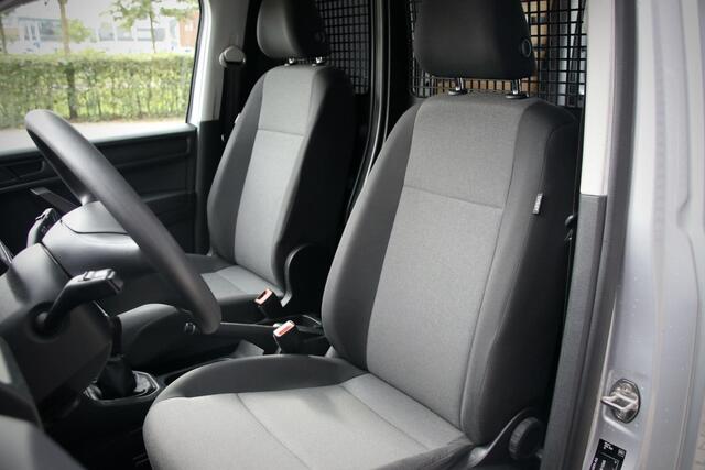 Volkswagen CADDY 2.0 TDI | CarPlay | PDC | Cruise control | | NAP Logisch | Schroefset | Spoilerset | Nieuwe APK | Euro 6