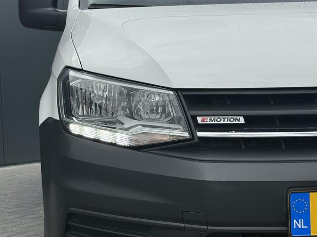 Volkswagen CADDY 2.0 TDI 123 PK 4x4 / 4Motion / 6-BAK / AIRCO / CRUISE / NAVI / CARPLAY / 1.5 TONS TREKHAAK / ACHTERKLEP