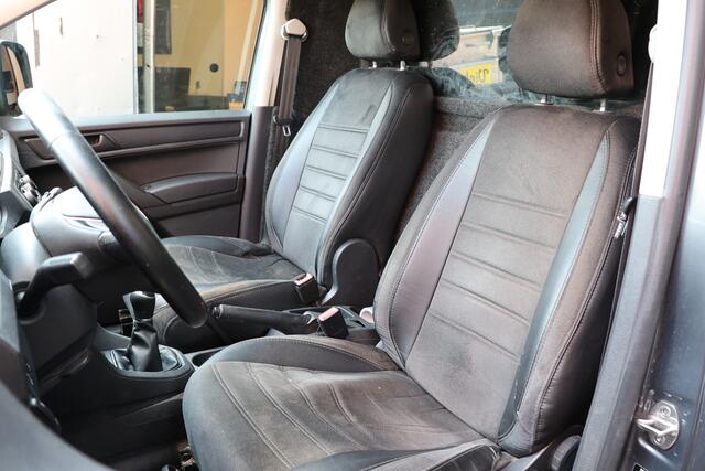 Volkswagen CADDY 2.0 TDI BMT Highline | Cruise control | Airco | Navigatie | PDC | Trekhaak | Airco | MF Stuur | Sidebars | NAP Logisch | 1e eigenaar |