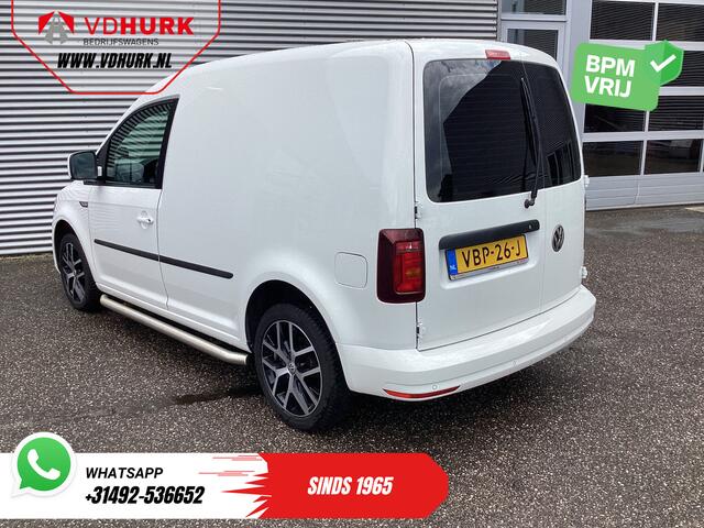 Volkswagen CADDY 2.0 TDI 100 pk Aut. Exclusive Edition BPM VRIJ! NL Auto/ Adapt. Cruise/ Xenon/ Leder/ Alarm III/ LMV/ Carplay/ Navi/ Sidebars/ PDC