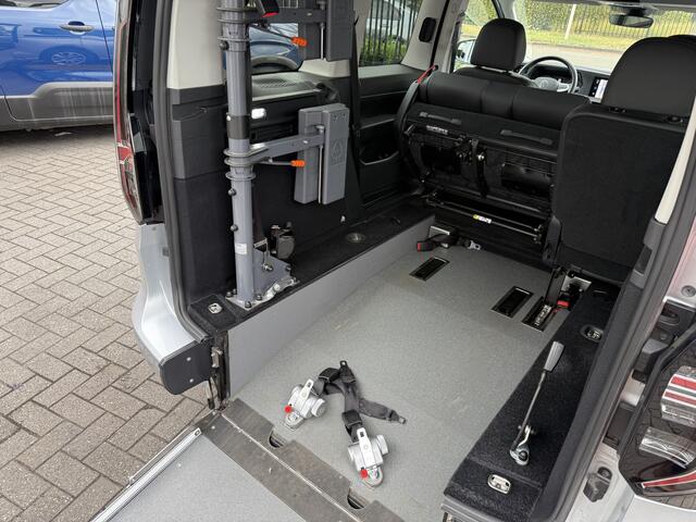Volkswagen CADDY 1.5 TSI Rolstoelauto - Automaat - Alle opties - 1e Eigenaar - Rolstoelvervoer - Nieuw Model
