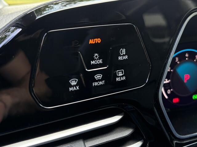 Volkswagen CADDY 1.5 TSI 115pk DSG ACC, Camera, Navi, Trekhaak, LED