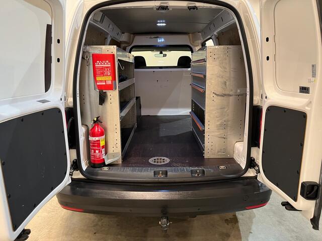 Volkswagen CADDY 2.0 TDI L2H1 BMT 4Motion Maxi 150 PK Automaat Servicebus / Inrichting / 220V. / Euro 6 / Airco / Cruise Control / Camera / Trekhaak / CarPlay / Navigatie / 90.500 KM !!