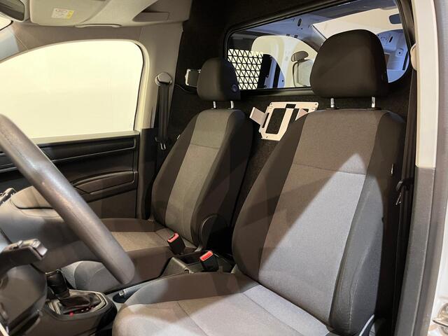 Volkswagen CADDY 2.0 TDI L2H1 BMT 4Motion Maxi 150 PK Automaat Servicebus / Inrichting / 220V. / Euro 6 / Airco / Cruise Control / Camera / Trekhaak / CarPlay / Navigatie / 90.500 KM !!