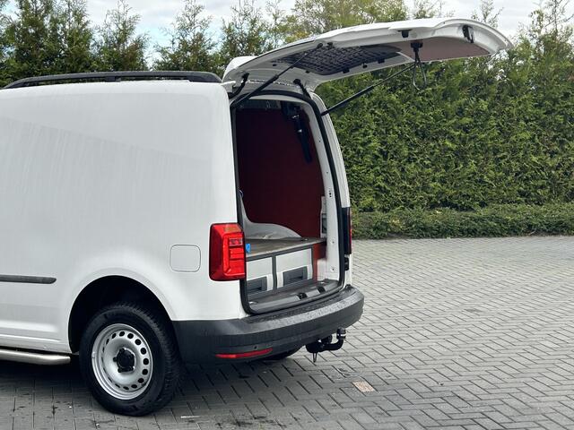 Volkswagen CADDY 2.0 TDI 123 PK / L1H1 / 4x4 / 4Motion / 1e EIG. / ACHTERKLEP / TREKHAAK / INRICHTING / AIRCO / CRUISE / NAVI / APPLE CARPLAY