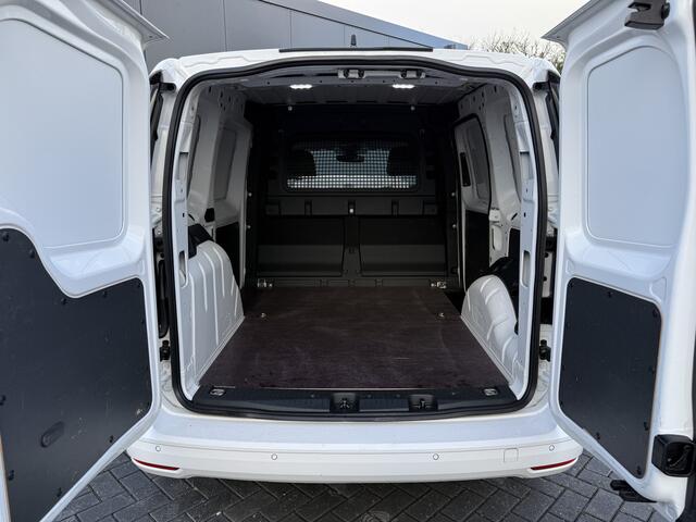 Volkswagen CADDY Cargo 2.0 TDI Exclusive / L1H1 / VIRTUAL / LED / ADAPTIVE CRUISE / CAMERA / KEYLESS / LMV