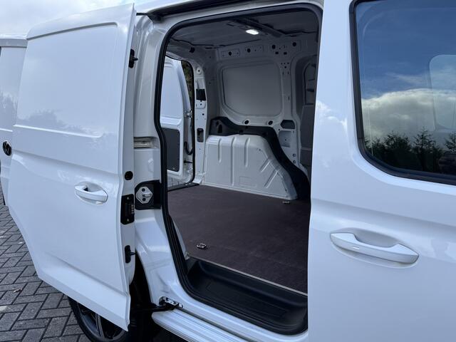 Volkswagen CADDY Cargo 2.0 TDI Exclusive / L1H1 / VIRTUAL / LED / ADAPTIVE CRUISE / CAMERA / KEYLESS / LMV