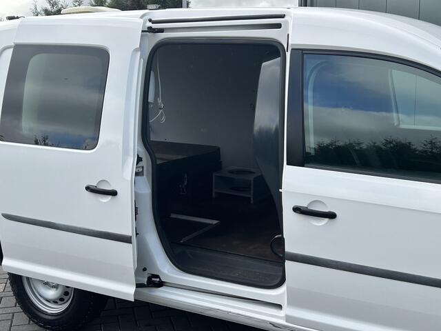 Volkswagen CADDY 2.0 TDI 123 PK / L2H1 / 4X4 / 4MOTION / 1e EIG. / TREKHAAK / INRICHTING / AIRCO / CRUISE / BLUETOOTH / PDC