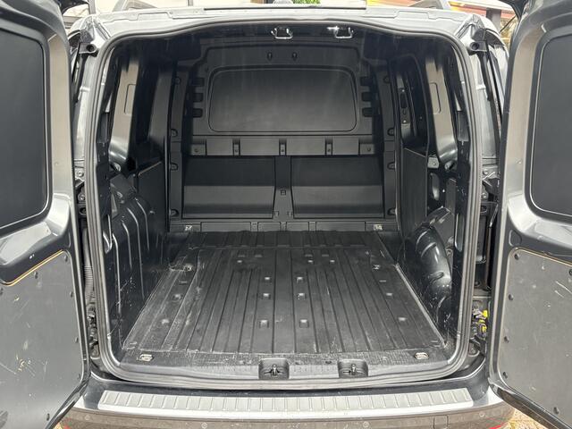 Volkswagen CADDY Cargo 2.0 TDI DSG Style | LED | Navi | Camera | Carplay