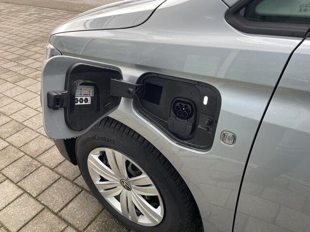 Volkswagen CADDY Kombi 1.5 TSI 150PK DSG Hybride | app connect | trekhaak | 5 zitplaatsen | Trekhaak | App connect