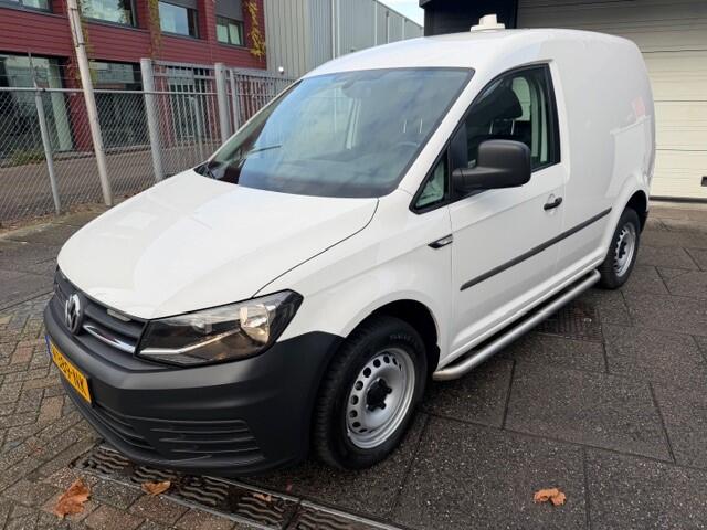 Volkswagen CADDY 1.4 TGI L1H1 EcoFuel Trendline AIRCO I MULTIMEDIA I TREKHAAK I SIDEBARS I 1e EIGENAAR I RIJDEN OP GROEN GAS = CO2 NEUTRAAL I COMPLETE ONDERHOUDSHISTORIE