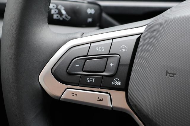 Volkswagen CADDY Cargo 2.0 TDI DSG R-Line | LED | Camera | CarPlay | Lane Assist | Virtual Cockpit | Cruise control | DAB | Trekhaak | Keyless Go | Fabrieksgarantie