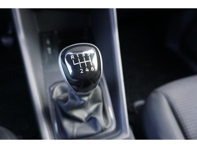 Volkswagen CADDY Cargo 2.0 TDI 102pk Lederen stuur Virtual Digitaal dashbord Stoelverwarmin Cruise control Parkeersensoren