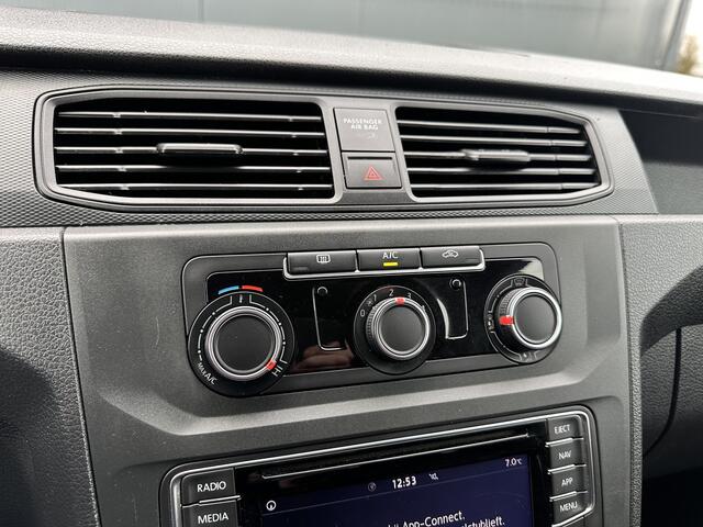 Volkswagen CADDY 1.4 TSI BENZINE AUTOMAAT !! / BPM VRIJ / IMPERIAAL / TREKHAAK / INRICHTING / NAVI / AIRCO / CRUISE