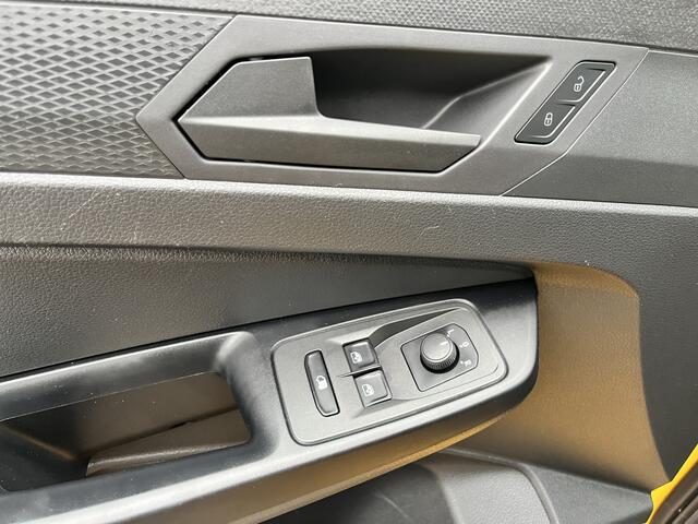 Volkswagen CADDY Cargo 2.0 TDI Airco Cruise controle Trekhaak 1400kg Telefoon voorbeiding Schuifdeur Betimmering in laadruimte 1e Eigenaar Euro 6 Bpm vrij voor ondernemers !!