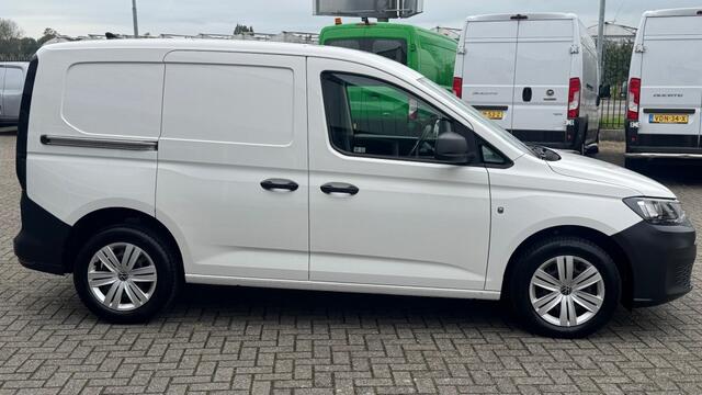 Volkswagen CADDY 2.0 TDI 55KW 75PK EURO 6 APPLE CARPLAY/ AIRCO/ NAVIGATIE/ CRUISE CONTROL/ PARKEERSENSOREN/ 100% DEALERONDERHOUDEN