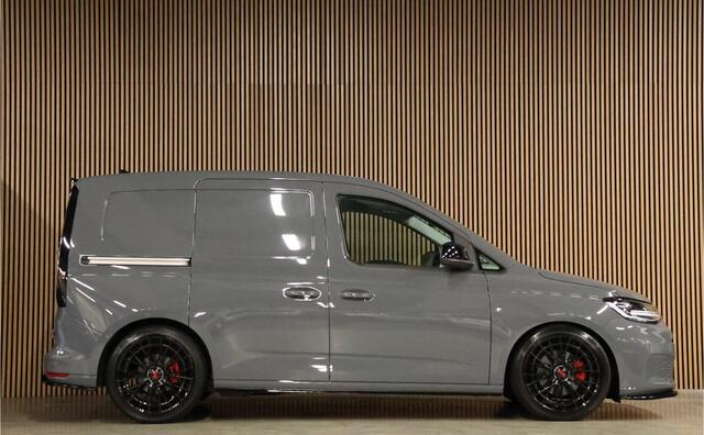 Volkswagen CADDY Cargo 2.0 TDI DSG R-Line | ACC | Side Assist | Lane Assist | Virtual Cockpit | Camera | CarPlay | Stoelverwarming | LED Koplampen | Sidebars | Spoilerkit | DAB | Fabrieksgarantie | Facelift model | BPM Vrij