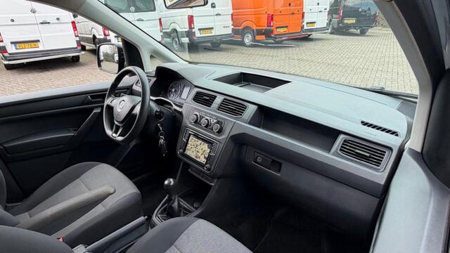 Volkswagen CADDY 2.0 TDI 55KW 75PK EURO 6 NAVIGATIE/ AIRCO/ TREKHAAK/ SCHUIFDEUR