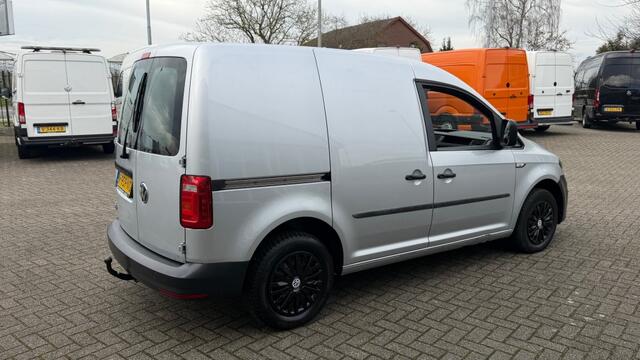 Volkswagen CADDY 2.0 TDI 55KW 75PK EURO 6 NAVIGATIE/ AIRCO/ TREKHAAK/ SCHUIFDEUR