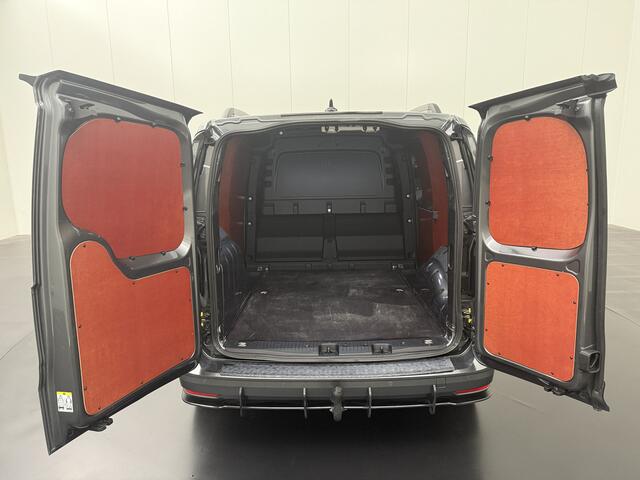 Volkswagen CADDY 2.0TDI Automaat Exclusive | Led | Leder | Navigatie | Camera | Trekhaak