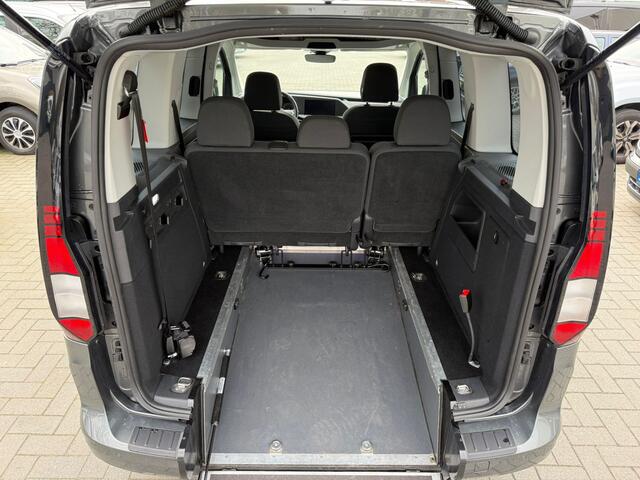 Volkswagen CADDY 1.5 TSI Rolstoelauto L1 Automaat 3+1 of 5+0 - Alle opties - Bodemverlaging - Rolstoelvervoer