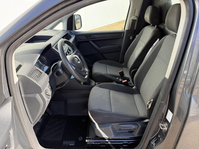 Volkswagen CADDY 2.0 TDI 102PK L1H1 19 inch Airco Cruise Control Carplay Trekhaak Maxton Design parts Navigatie Parkeersensoren