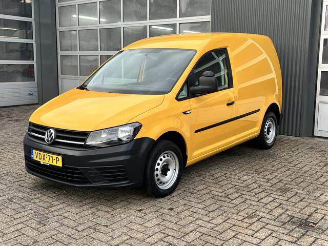 Volkswagen CADDY 2.0 TDI L1H1 Airco Cruise controle Trekhaak 1400kg trekgewicht Parkeersensoren achter Schuifdeur Telefoon verbinding Euro 6 Bpm vrij voor particulier gebruik!!