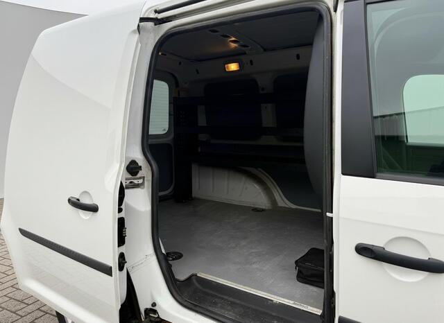 Volkswagen CADDY 2.0 TDI L1H1 BMT STOELVERWARMING - TREKHAAK - AIRCO - CRUISE